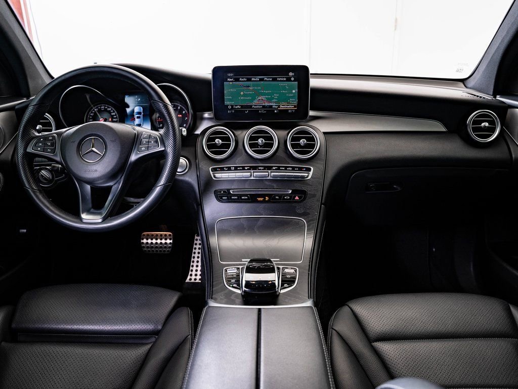 Used 2019 Mercedes-Benz GLC 300 4MATIC Coupe image 34