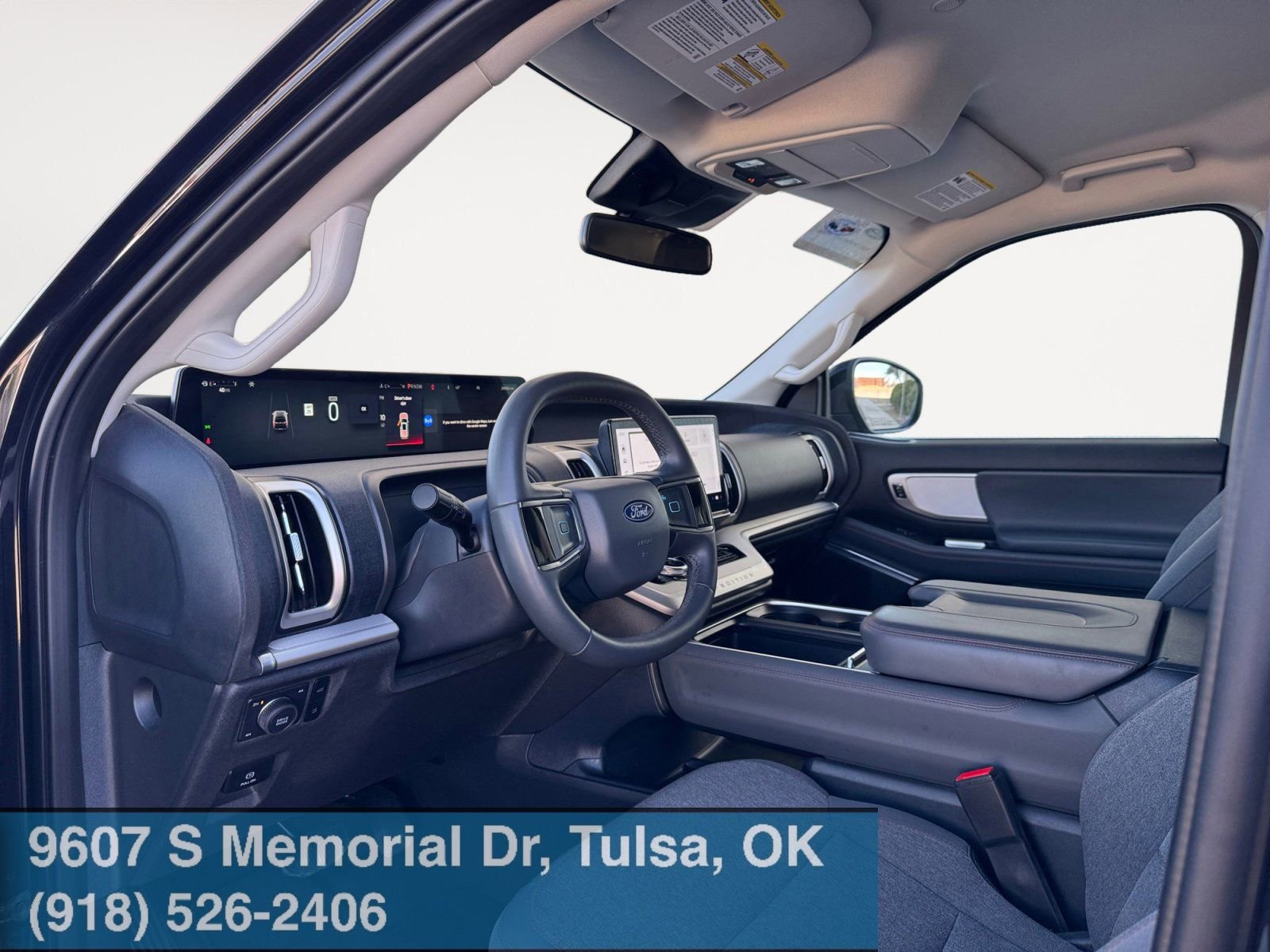 Certified 2025 Ford Expedition Active image 9