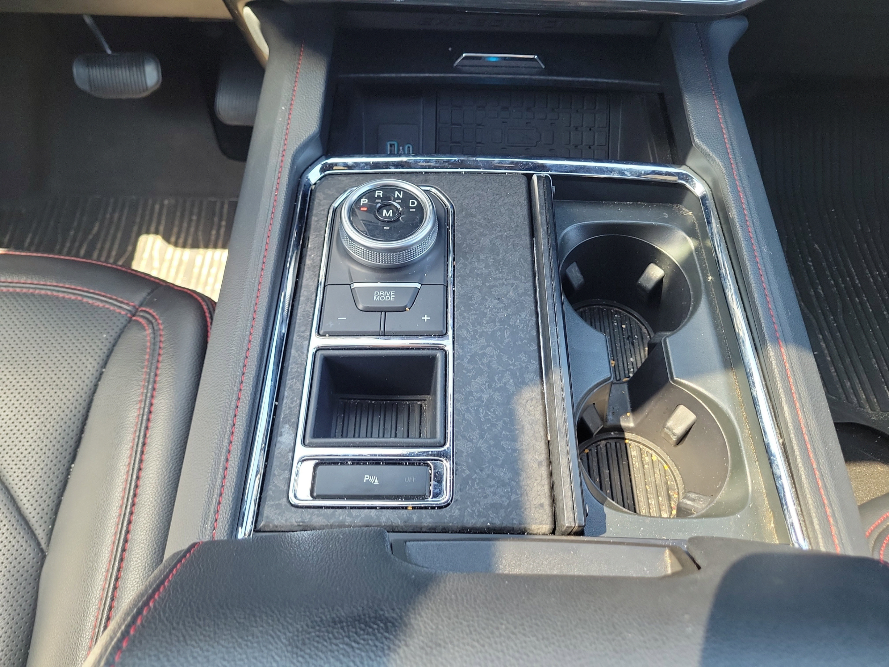 Used 2024 Ford Expedition Max Limited RWD image 16