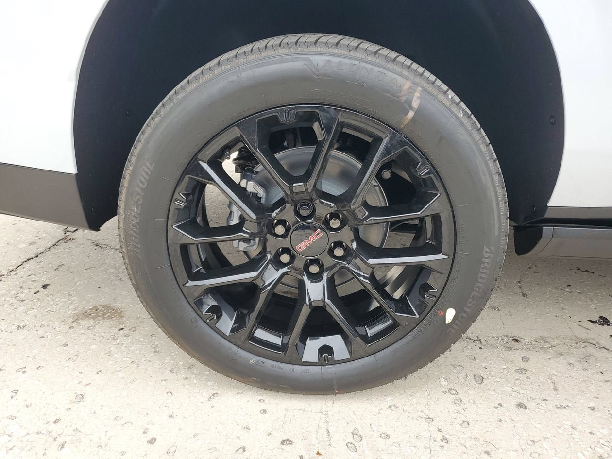 New 2026 GMC Yukon XL Denali w/ Sun & Power Step Package AWD/4WD image 6
