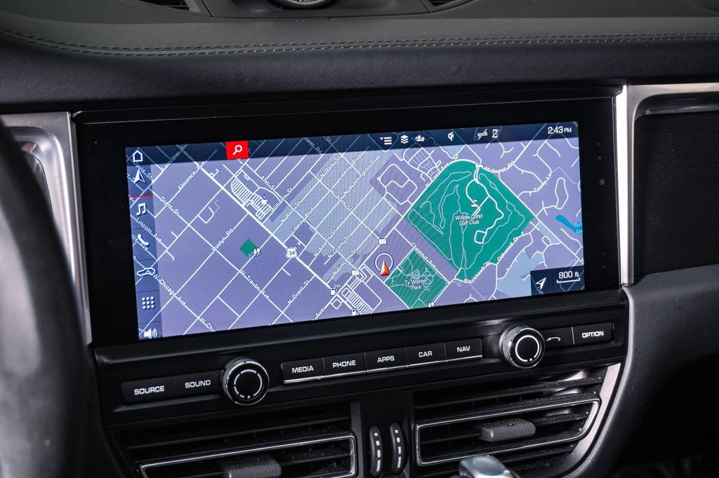 Certified 2020 Porsche Macan GTS AWD/4WD image 22