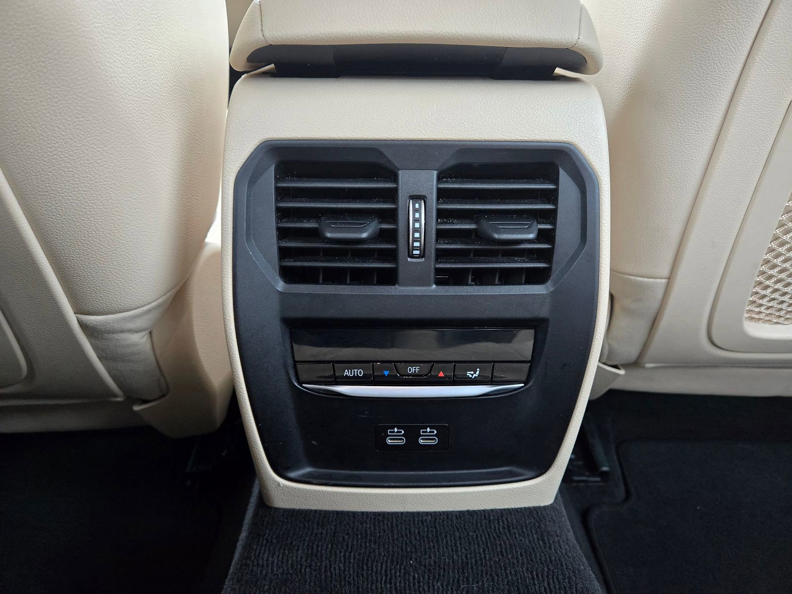 Used 2022 BMW 330e image 12