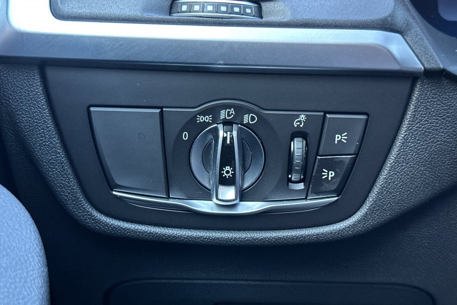 Used 2024 BMW X3 xDrive30i w/ Premium Package image 37