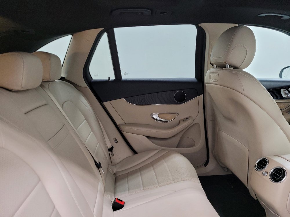 Used 2018 Mercedes-Benz GLC 300 4MATIC w/ Multimedia Package image 19