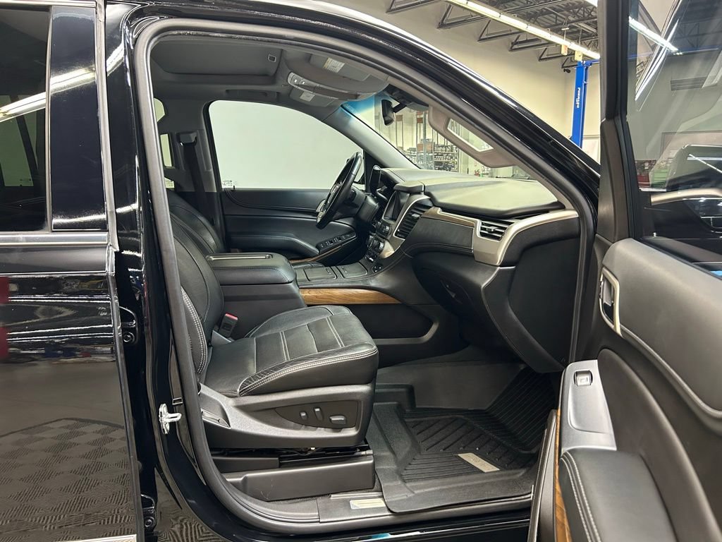 Used 2019 GMC Yukon XL Denali w/ Open Road Package RWD image 16