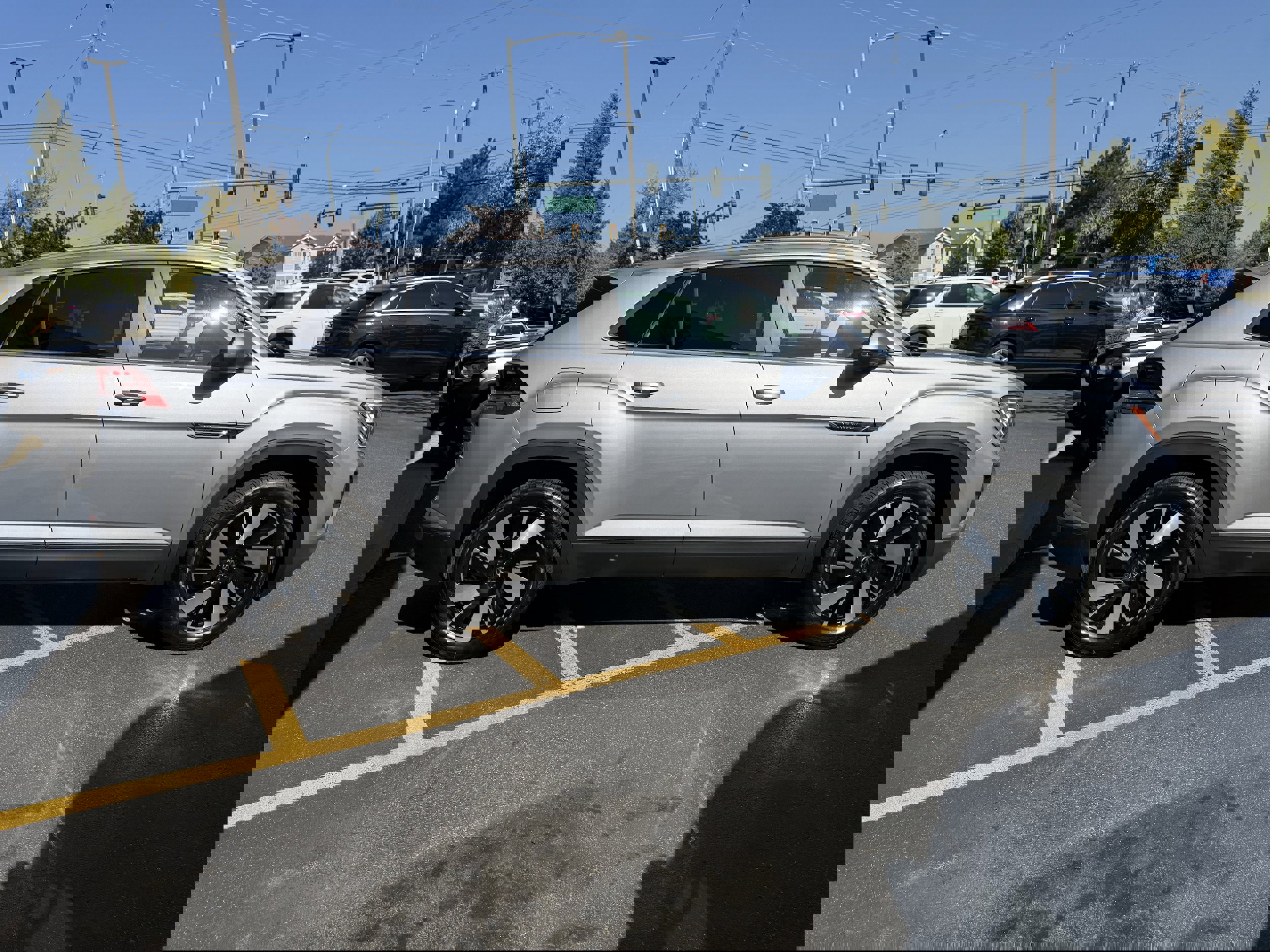 New 2026 Volkswagen Atlas Cross Sport SE image 5
