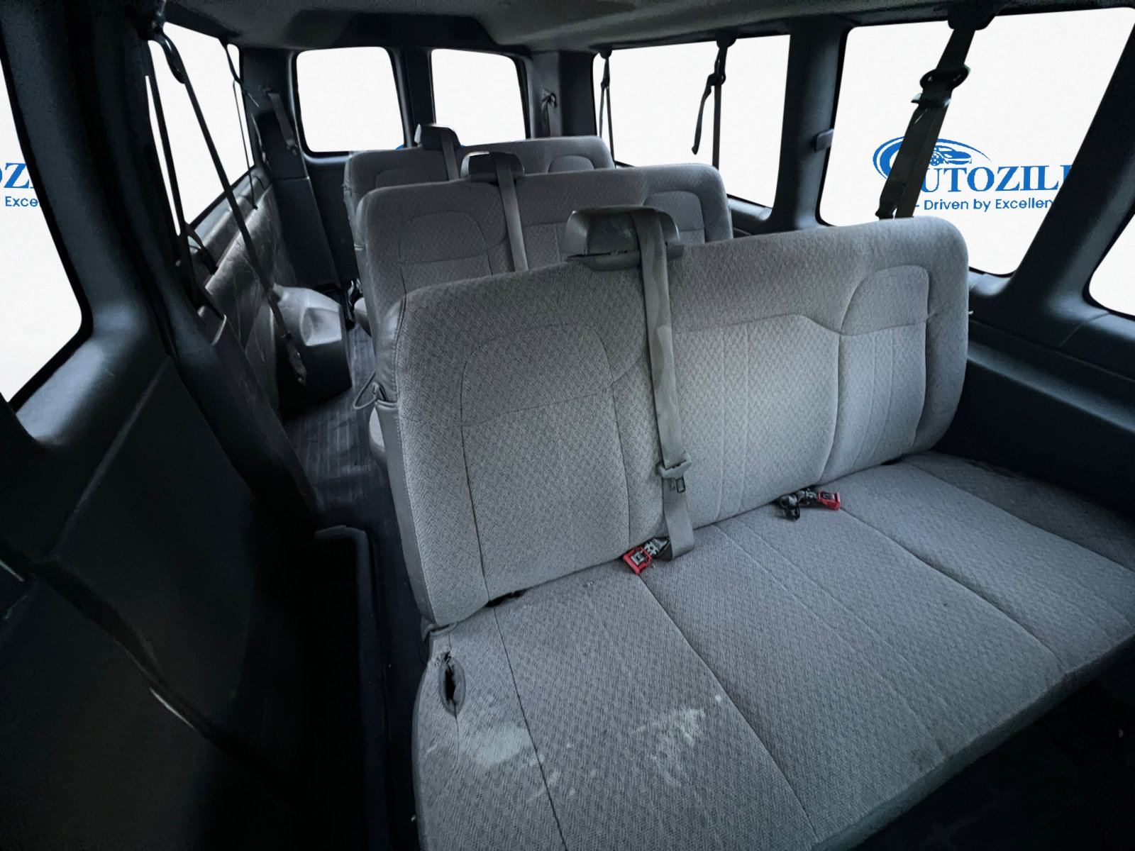 Used 2016 Chevrolet Express 3500 LT w/ LT Preferred Equipment Group image 12