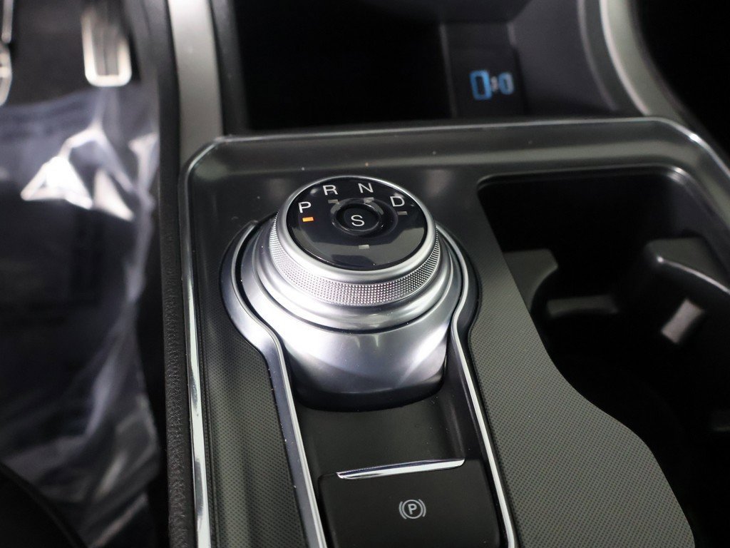 Used 2022 Ford Edge ST-Line w/ Class II Trailer Tow Package image 45