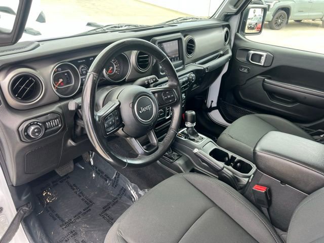 Used 2021 Jeep Gladiator Sport AWD/4WD image 14