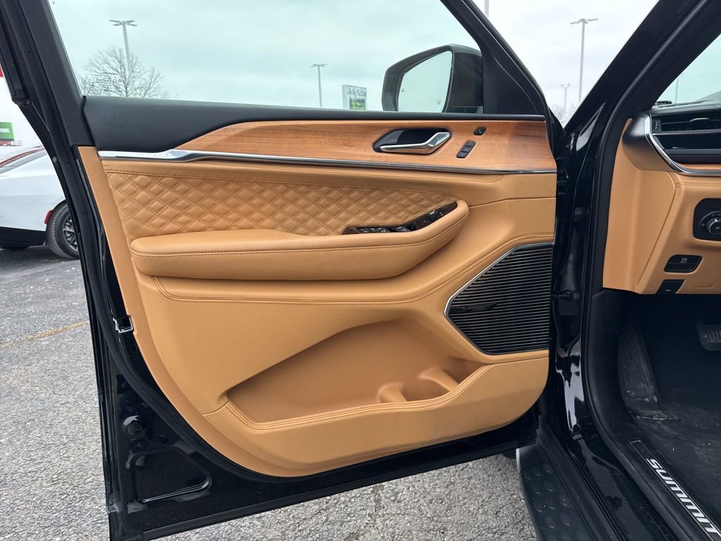 Certified 2024 Jeep Grand Cherokee L Summit image 13