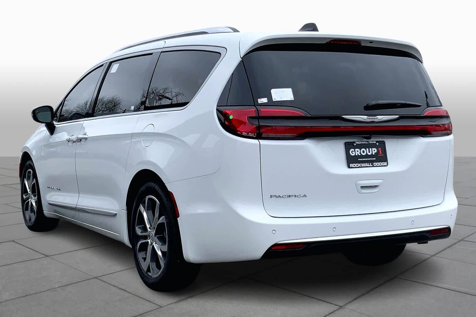 New 2026 Chrysler Pacifica Pinnacle FWD image 9