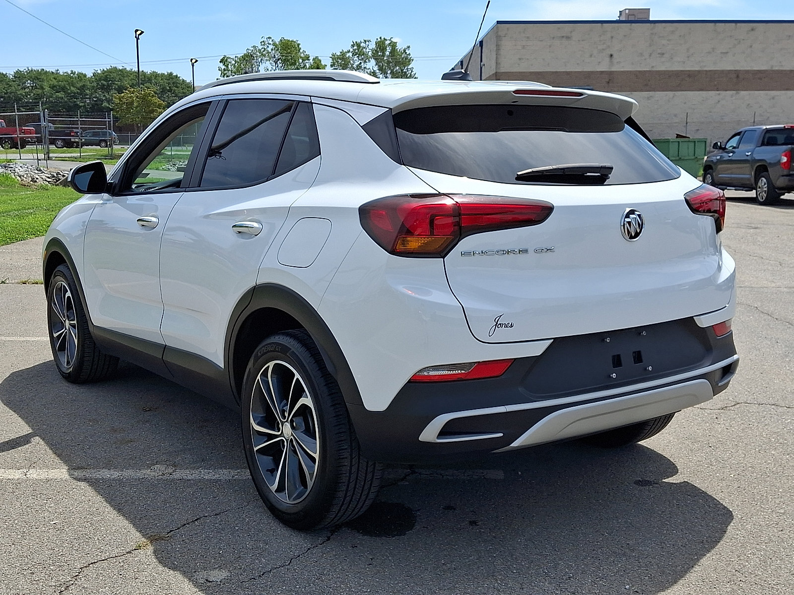 Used 2023 Buick Encore GX Select w/ Safety Package II FWD image 4
