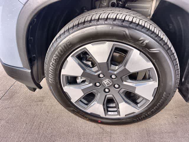 Certified 2026 Honda Pilot Elite image 9
