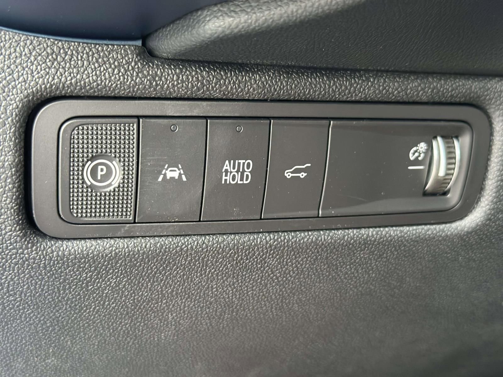 New 2026 Chevrolet Equinox EV LT image 16