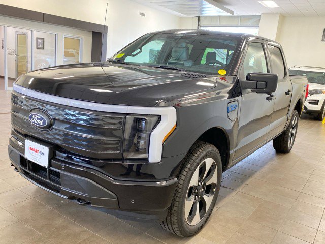 New 2025 Ford F150 Lightning Platinum image 4