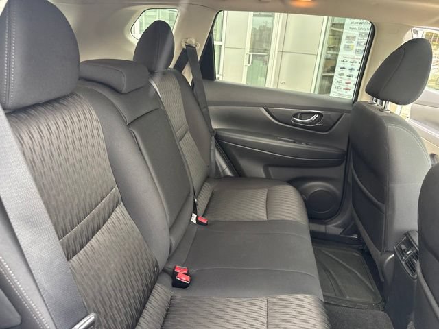 Used 2017 Nissan Rogue SV w/ HEV Premium Package AWD/4WD image 29