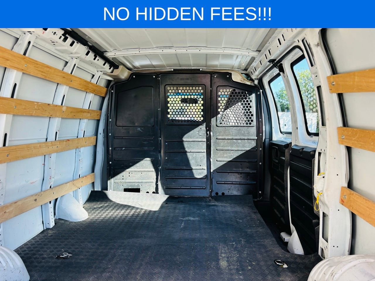 Used 2020 Chevrolet Express 2500 w/ Driver Convenience Package image 11