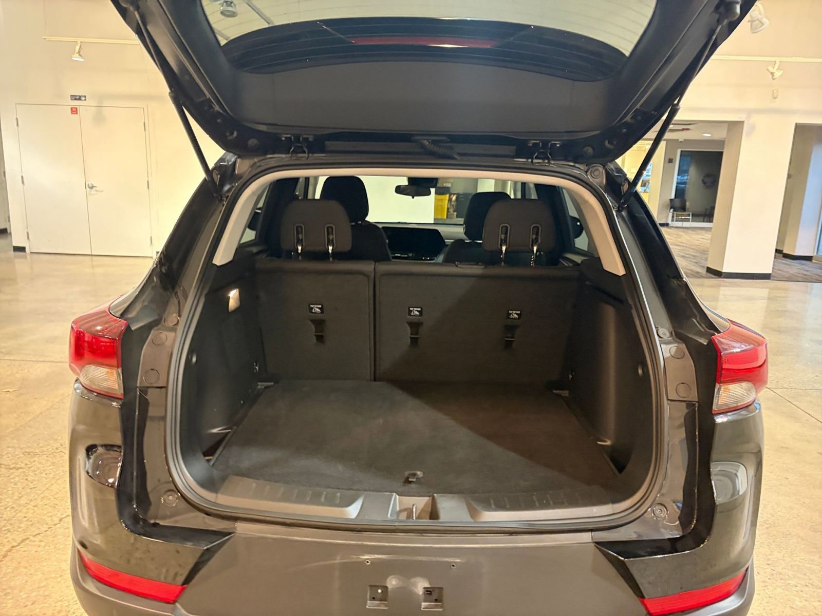 Used 2025 Chevrolet TrailBlazer LT image 30