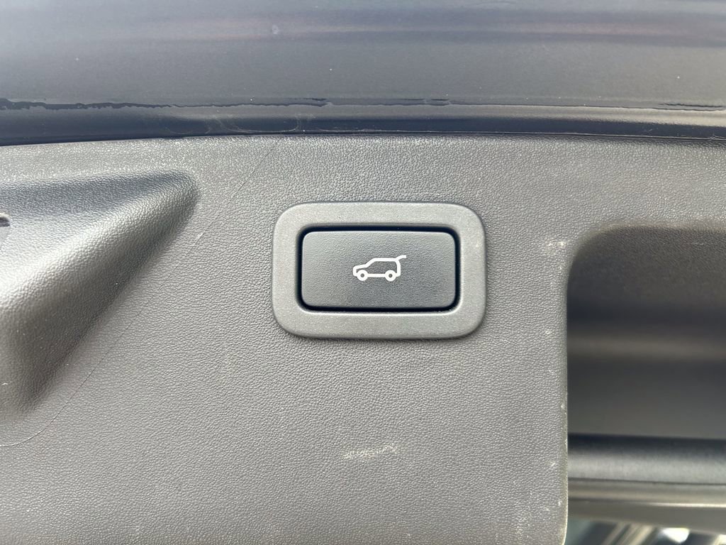 Used 2016 Land Rover Discovery Sport HSE image 21