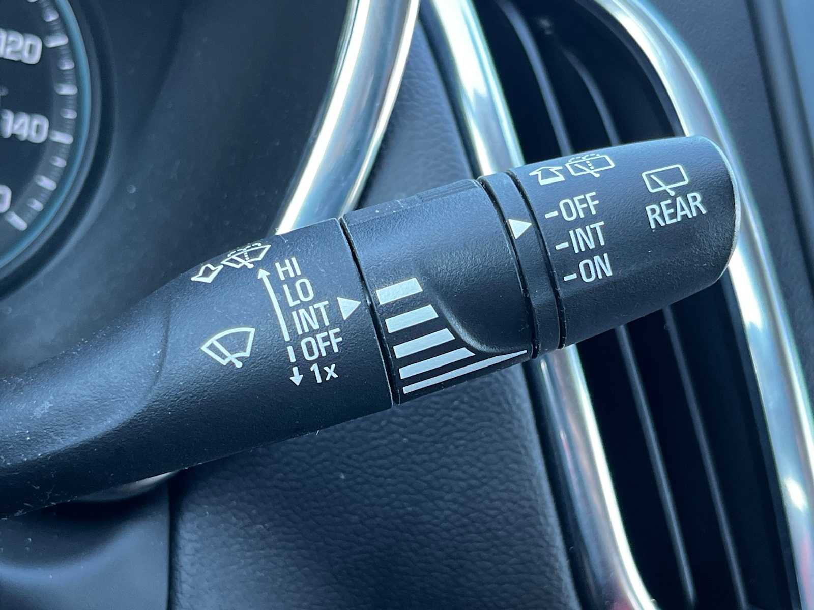 Used 2023 Chevrolet Equinox LT w/ LPO, Floor Liner Package image 24