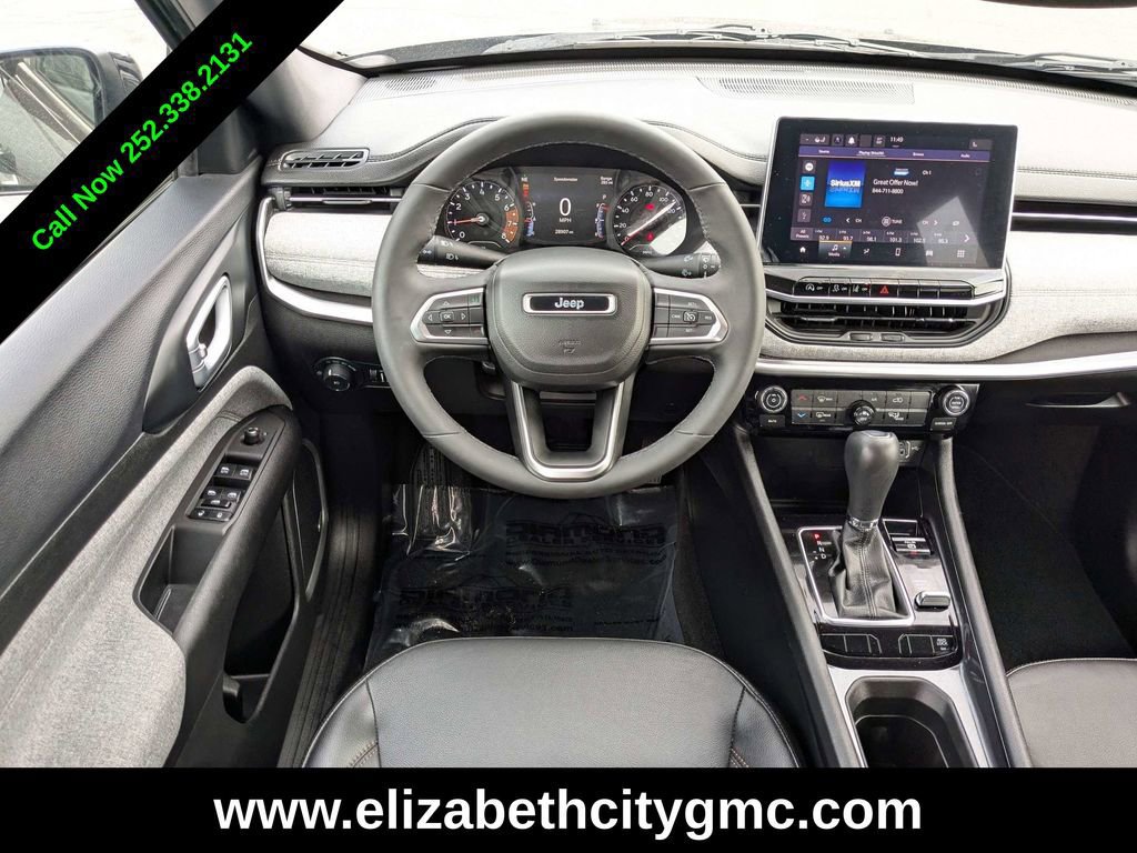 Used 2023 Jeep Compass Latitude w/ Sun and Sound Group image 17