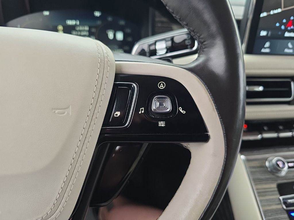 Used 2021 Lincoln Aviator Black Label w/ Dynamic Handling Package image 13