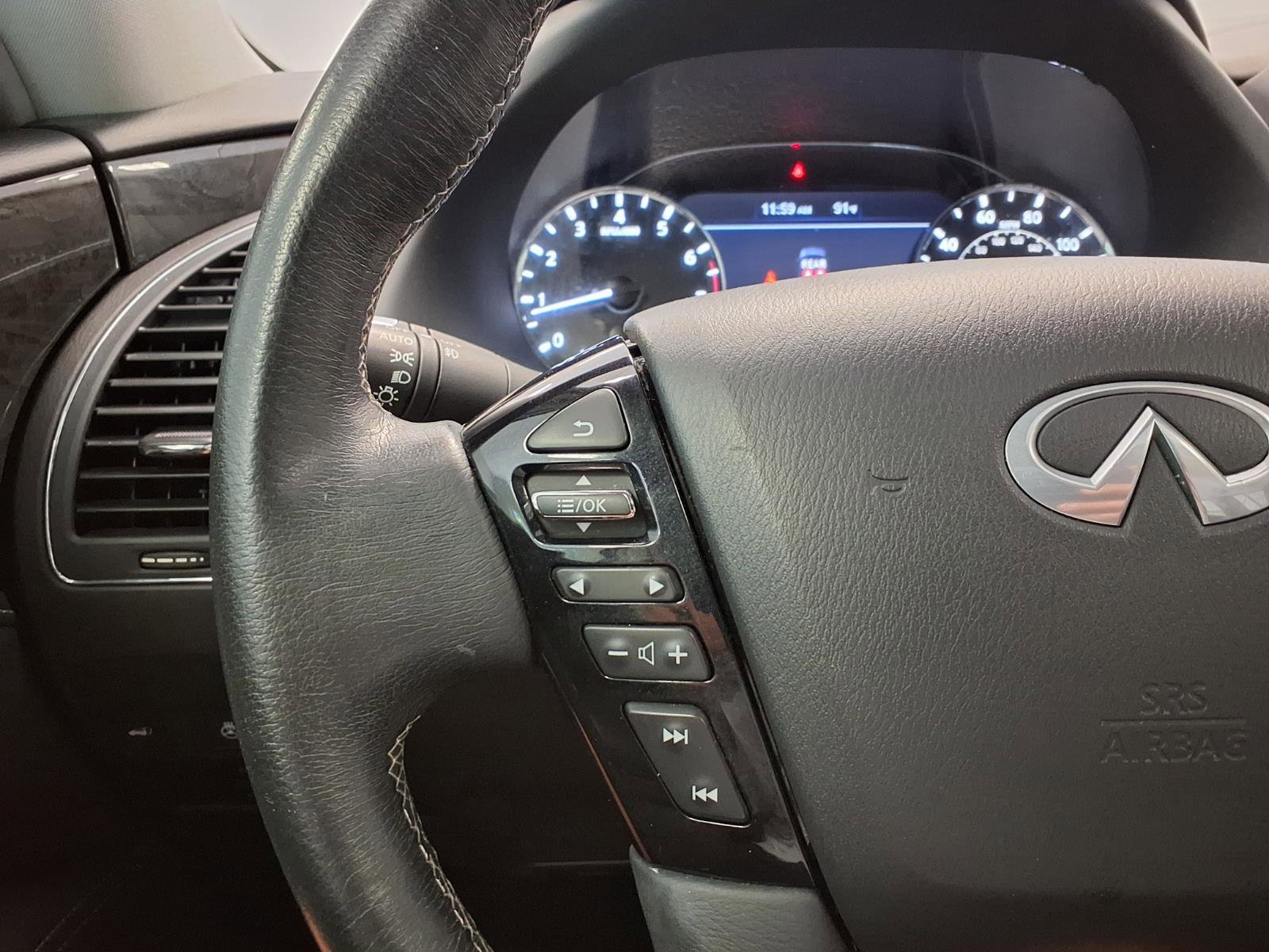 Used 2023 INFINITI QX80 Luxe w/ Cargo Package AWD/4WD image 32