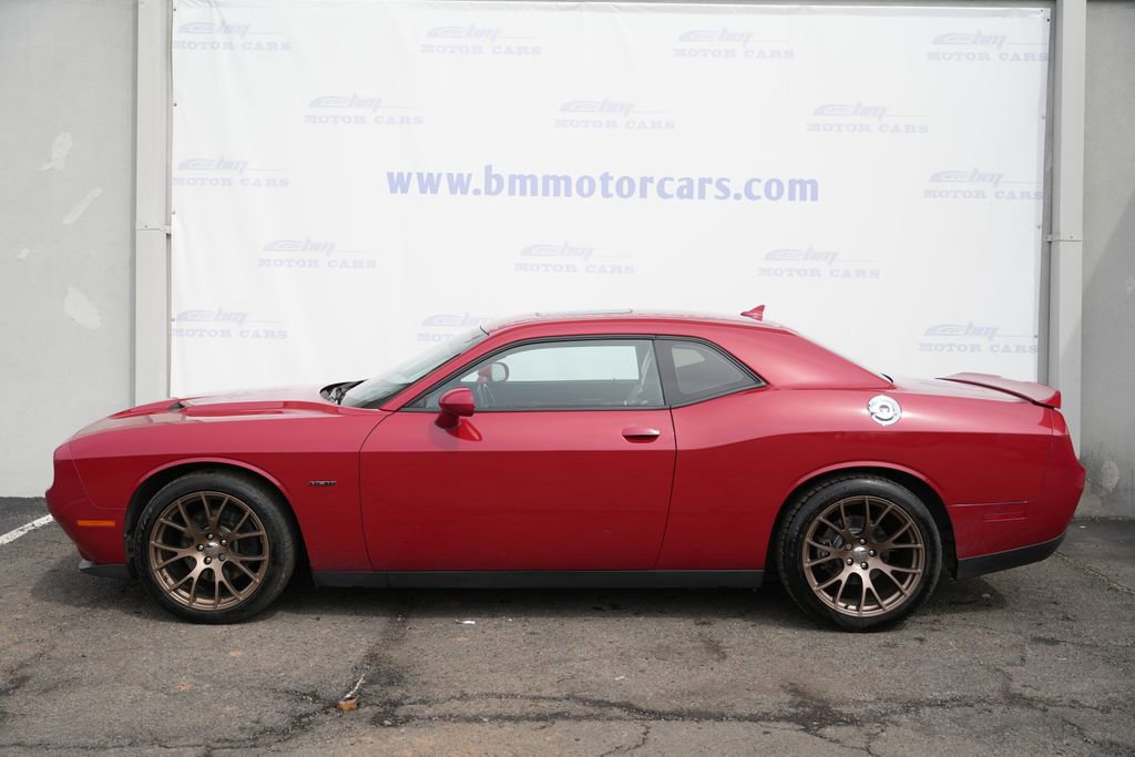 Used 2015 Dodge Challenger R/T Plus image 8