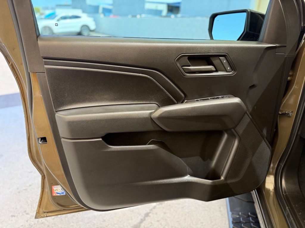 Used 2024 Chevrolet Colorado Trail Boss AWD/4WD image 27
