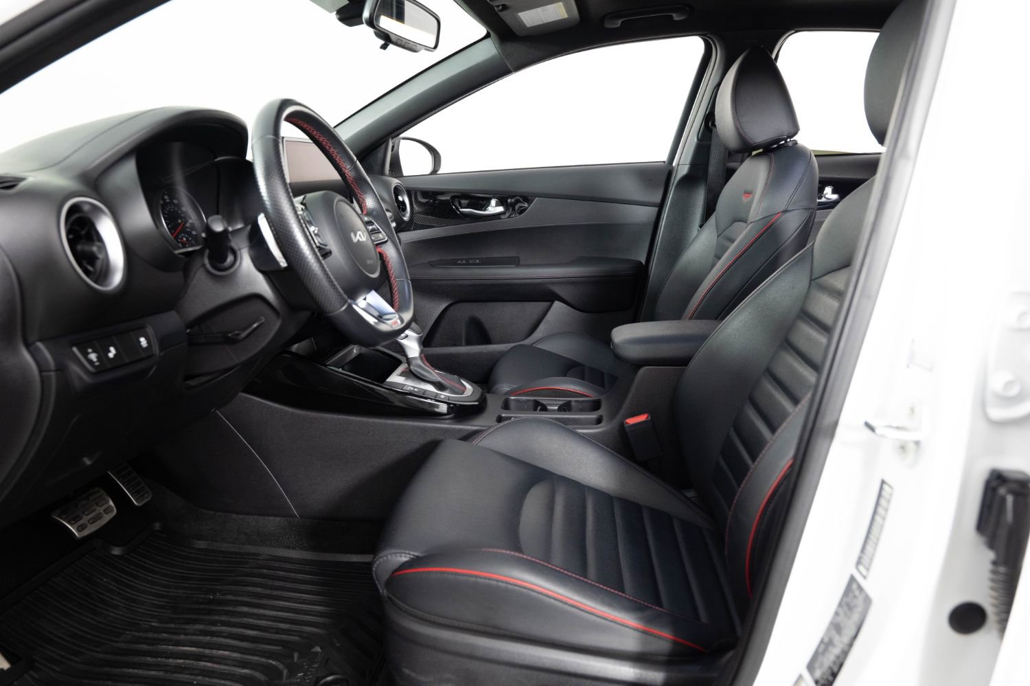 Used 2022 Kia Forte GT w/ GT2 Package FWD image 15
