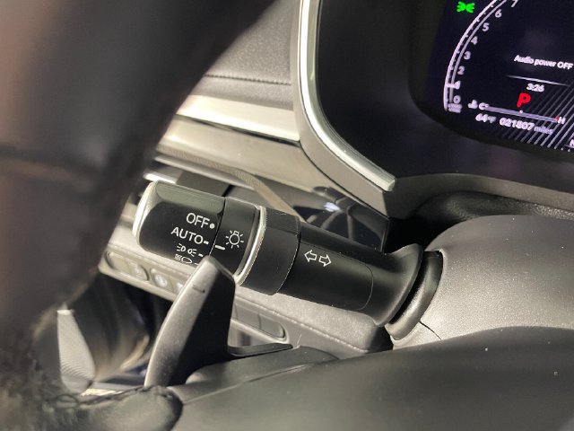 Used 2025 Acura MDX w/ Technology Package AWD/4WD image 13