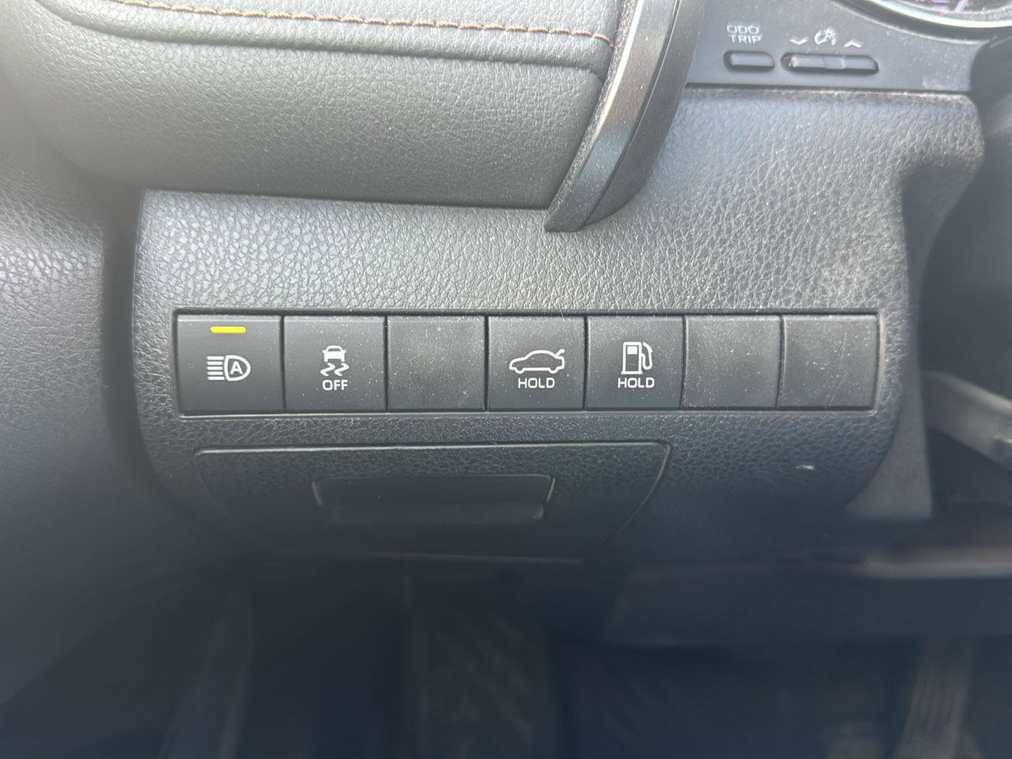 Used 2019 Toyota Camry LE w/ Sunroof Package image 16