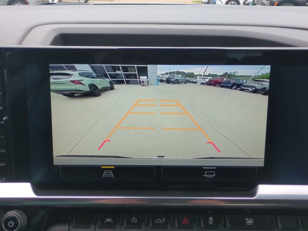 Used 2025 Chevrolet Silverado 1500 LT RWD image 24