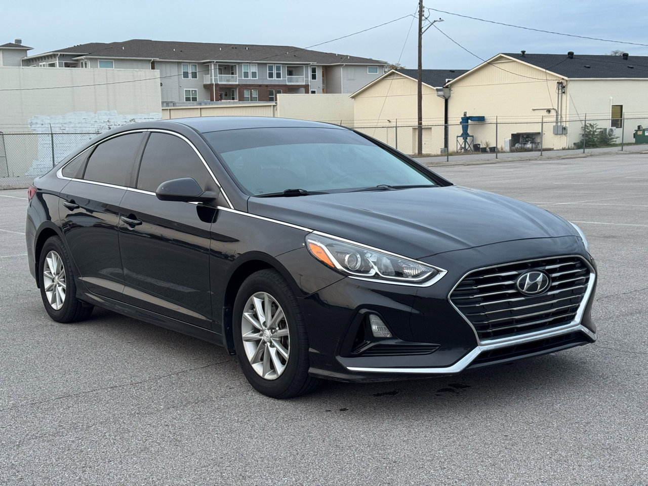 Used 2019 Hyundai Sonata SE image 2