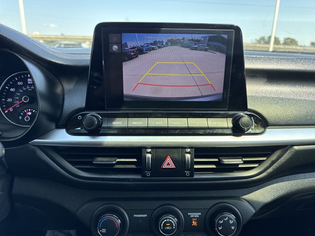 Certified 2022 Kia Forte Sedan FWD image 27