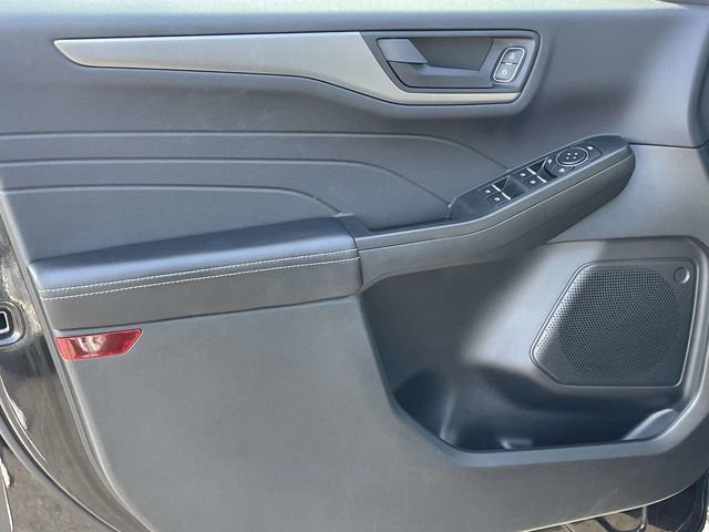 Used 2025 Ford Escape Active FWD image 12