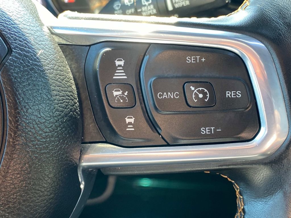 Used 2022 Jeep Wrangler Unlimited Sahara image 26