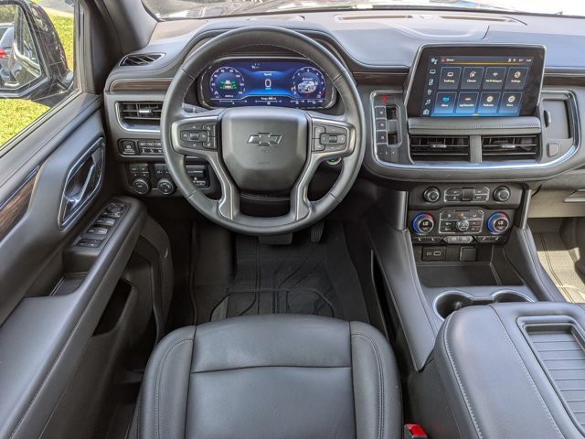 Certified 2024 Chevrolet Tahoe Z71 w/ Luxury Package AWD/4WD image 15