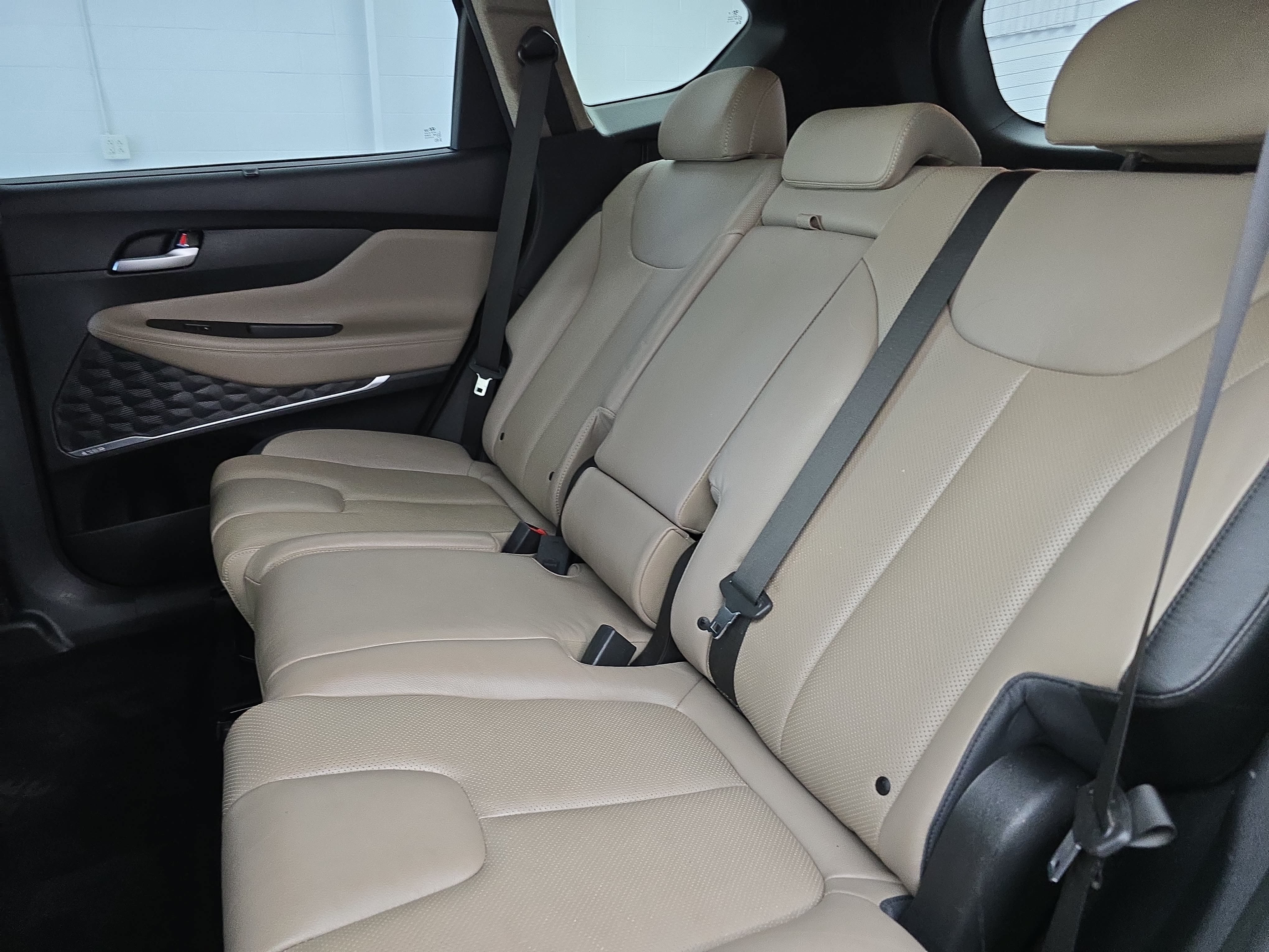 Used 2019 Hyundai Santa Fe Limited FWD image 14