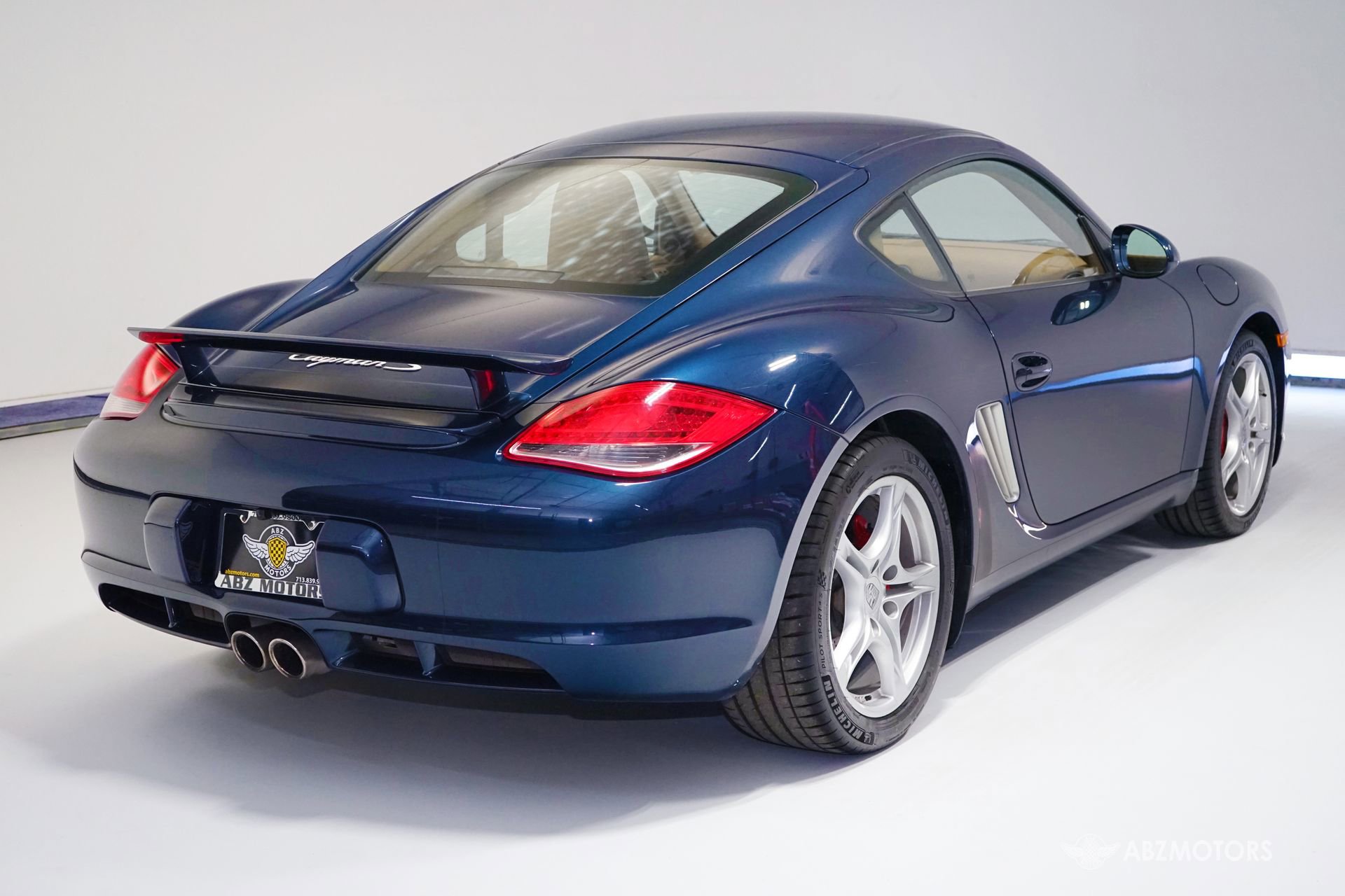 Used 2010 Porsche Cayman S image 5