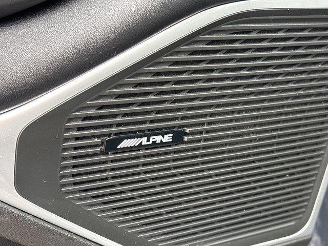Used 2024 Jeep Wagoneer L Series II RWD image 17