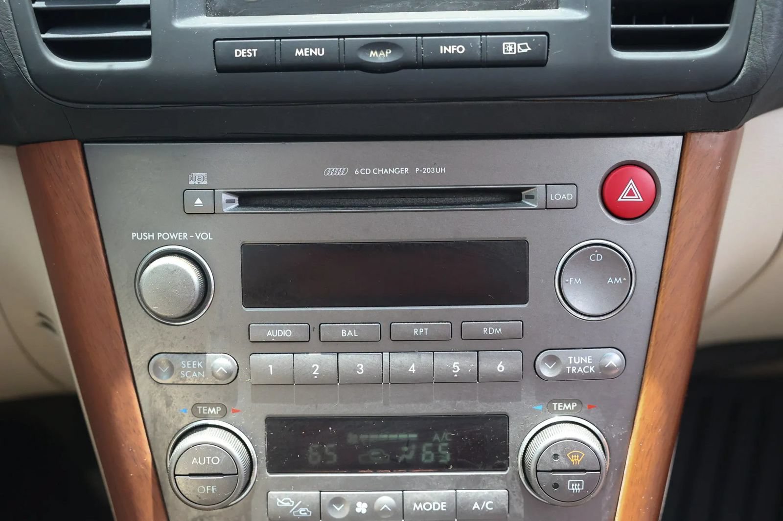 Used 2006 Subaru Outback 2.5i Special Edition AWD/4WD image 41