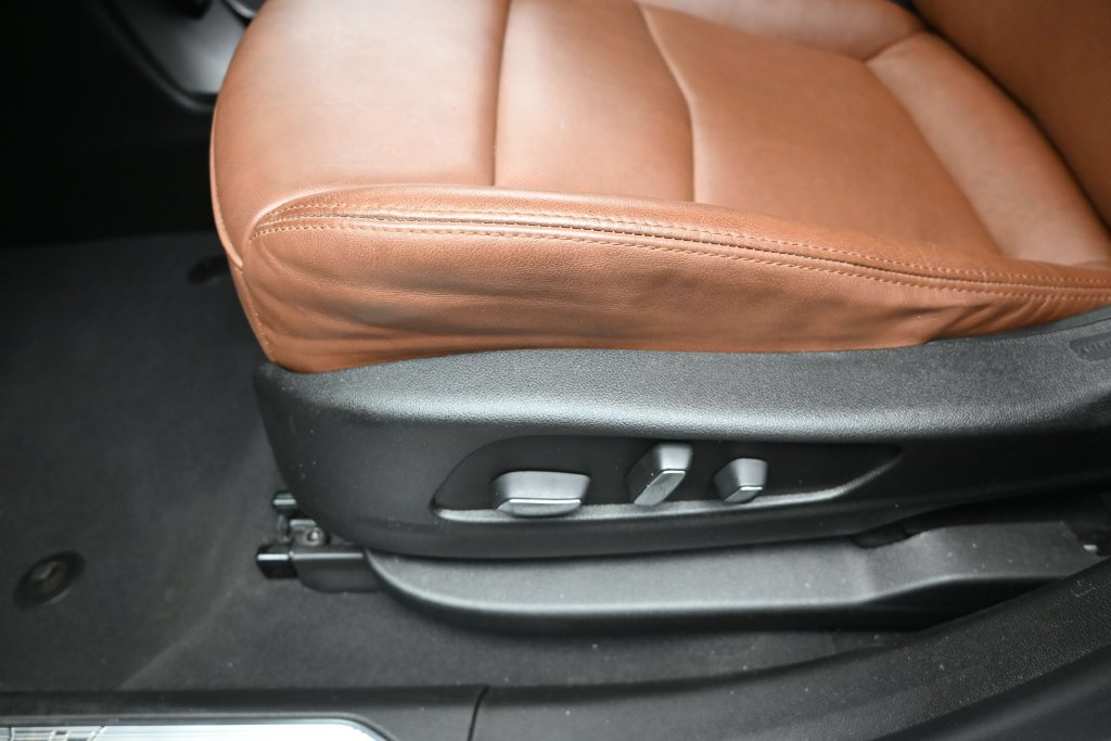 Used 2024 Cadillac XT5 Premium Luxury w/ Technology Package FWD image 14