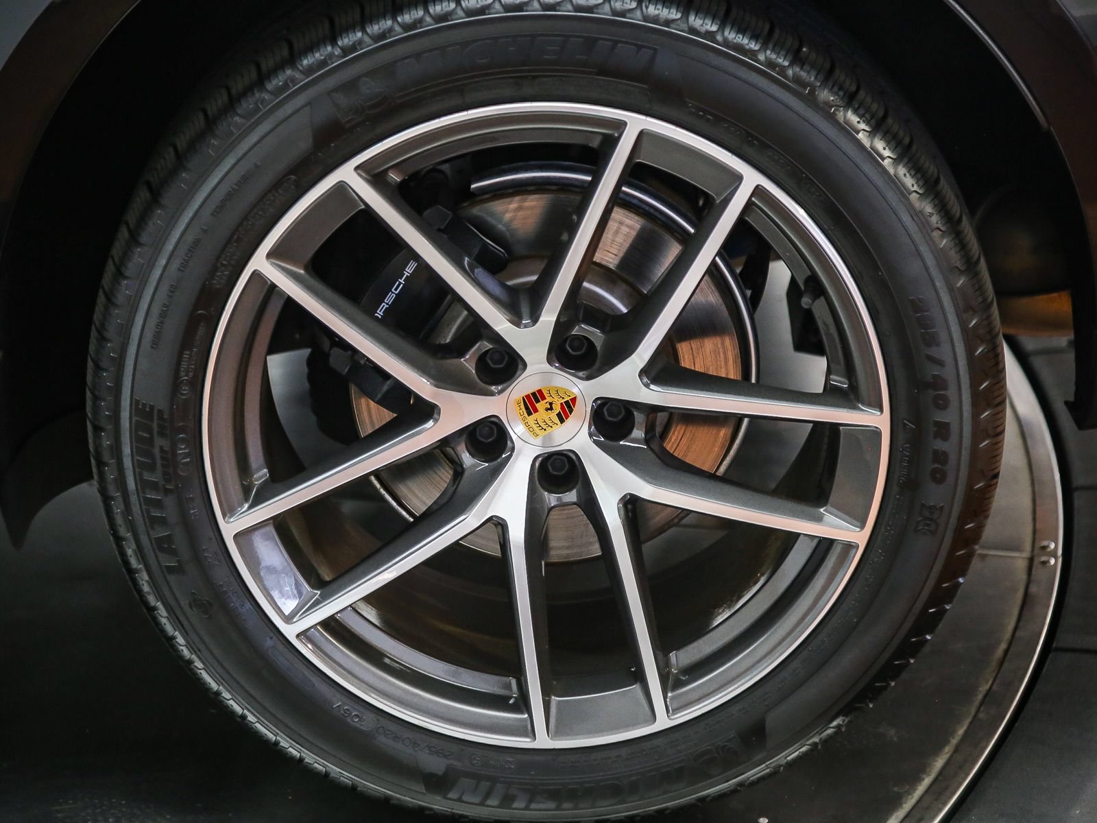 Certified 2026 Porsche Macan AWD/4WD image 14