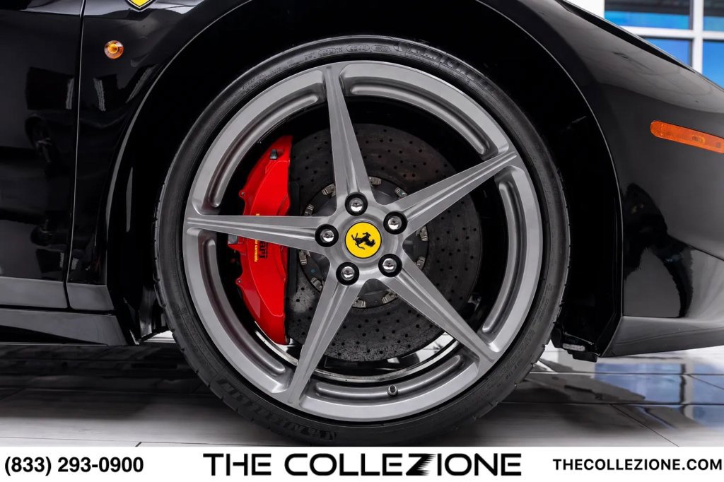 Used 2014 Ferrari 458 Italia Coupe RWD image 35