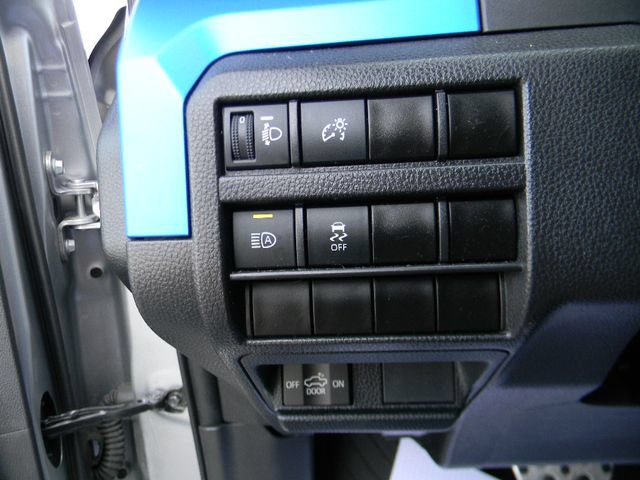 Certified 2025 Toyota Tacoma TRD Sport AWD/4WD image 15