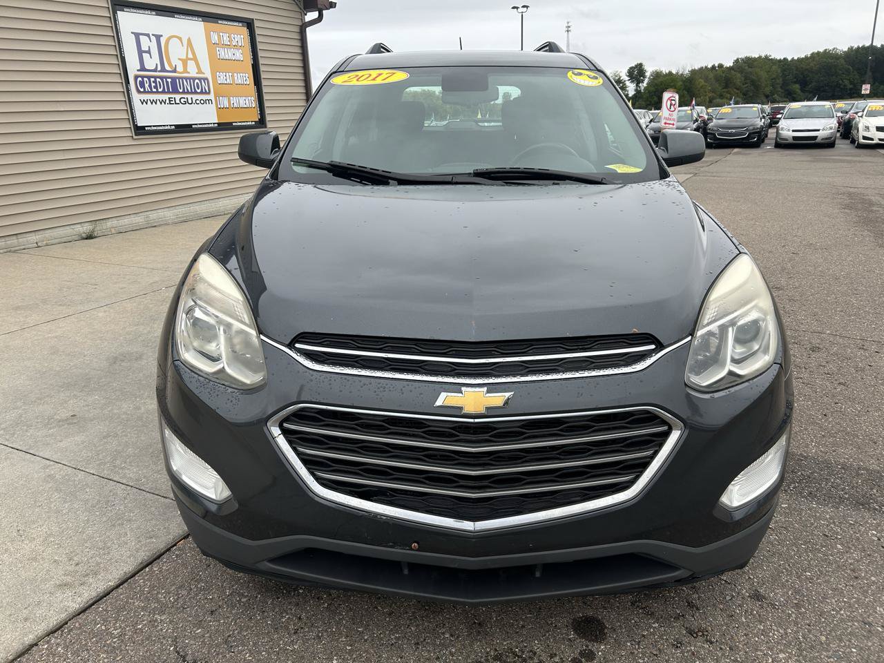 Used 2017 Chevrolet Equinox LT w/ Convenience Package FWD image 2