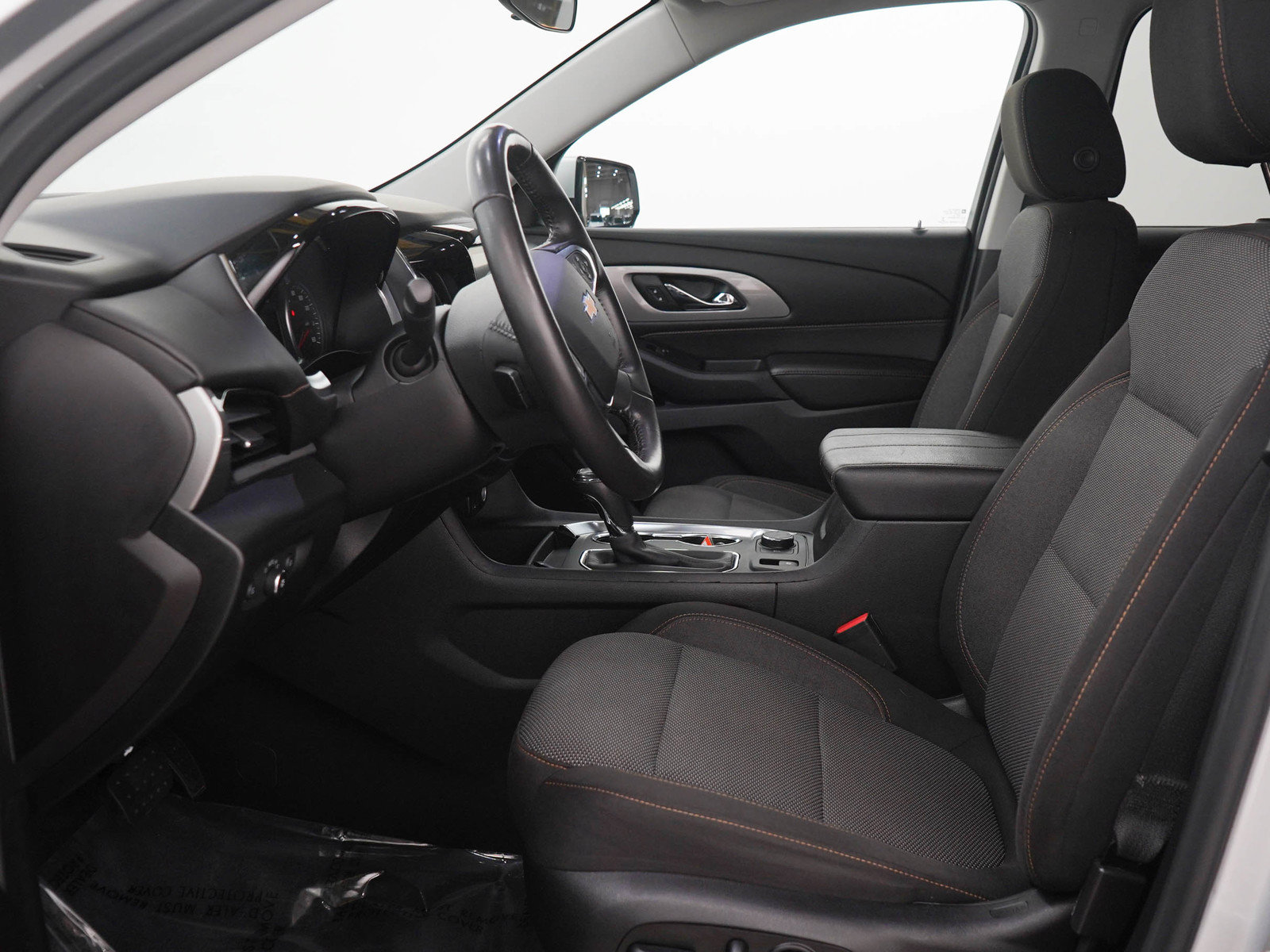 Used 2018 Chevrolet Traverse LT w/ LPO, Floor Liner Package AWD/4WD image 21