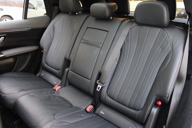 Used 2023 Mercedes-Benz EQS 580 4MATIC SUV image 12