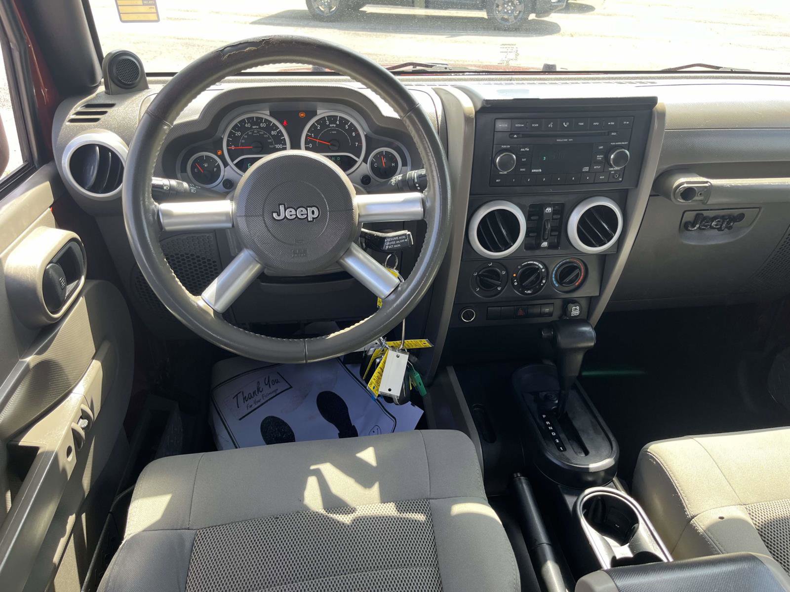 Used 2008 Jeep Wrangler Unlimited Sahara w/ Dual Top Group RWD image 9